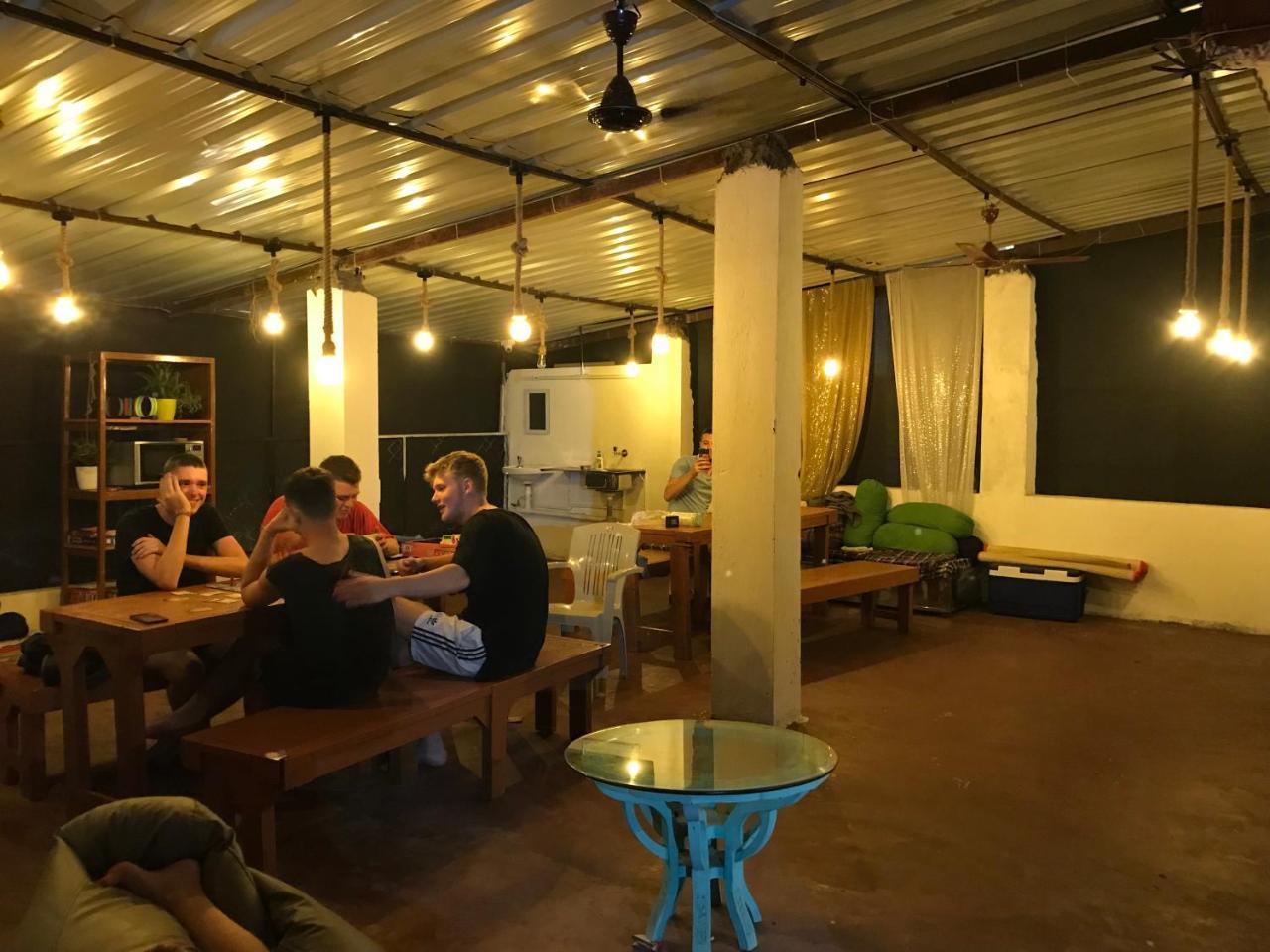 Aerostel - Backpacker'S Hostel In Goa Calangute Εξωτερικό φωτογραφία
